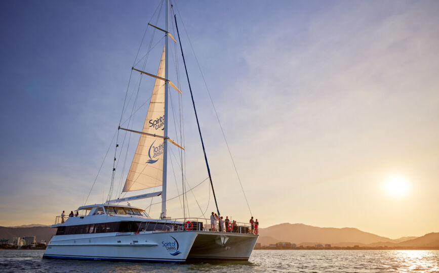 Spirit of Cairns, catamaran dinner curise